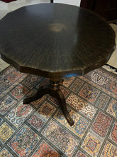 Santos decorative table